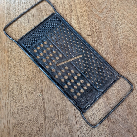 Vintage Metal Grater with Handles - Picture 2 of 5